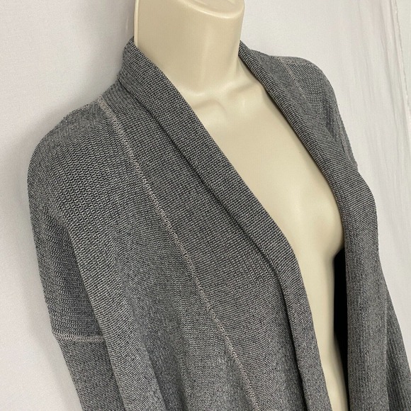Three Dot Cardigan Sweater Womens Medium Gray Shaker Knit Open Front Minimal - Picture 3 of 14
